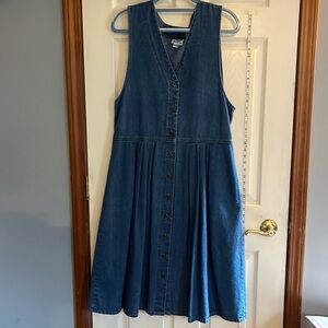 VTG-90’s-Korey city blues petites- L-medium denim wash-Sleeveless jumper dress.